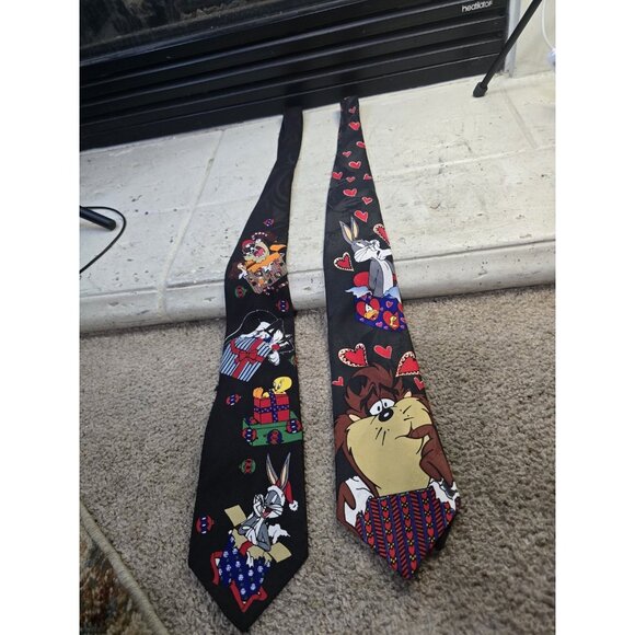 2 Vintage Looney Tunes Mania Ties Black 1995 Lot Of 2 - Picture 1 of 16